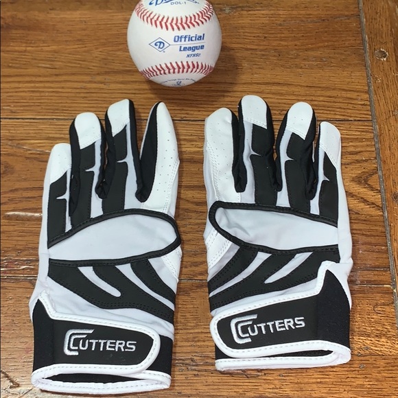 ⚾️Leather🆕⭐️ BASEBALL Batting Gloves White/Black CUTTERS - Picture 4 of 8